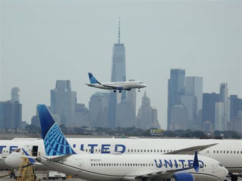 FAA imposes Newark flight cuts in a bid to reduce congestion and delays ...