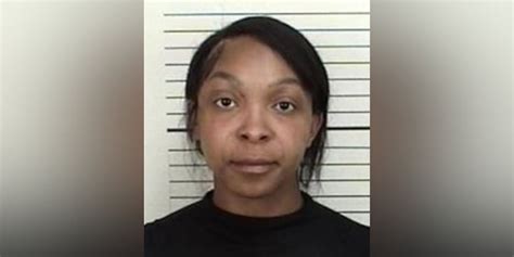 Judge grants $1 murder bond for woman accused of using pills to induce ...
