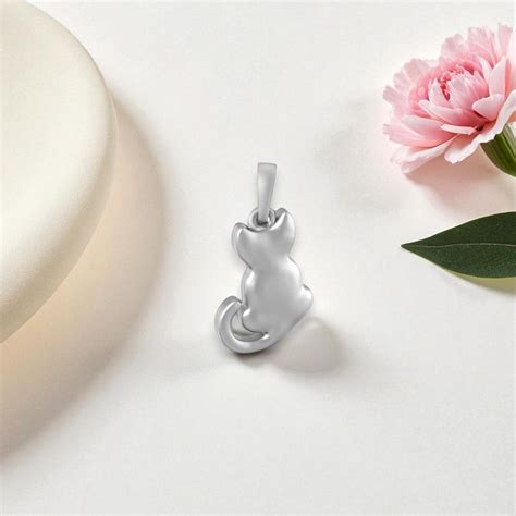 92.5 Pure Silver Cat Pendant/locket – Akshat Sapphire