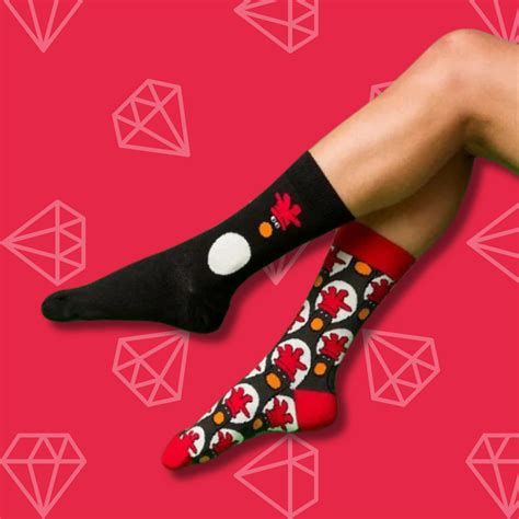 Feathers McGraw Merchandise | Shop Exclusive Gifts | Wallace & Gromit ...