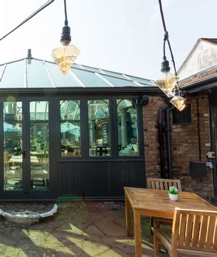 Green Man Pub Restaurant in Great Offley, Hitchin