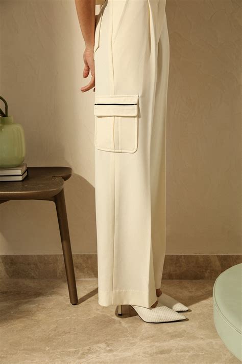 PEARL WHITE FLARED CARGO – the-dapper-lady.com