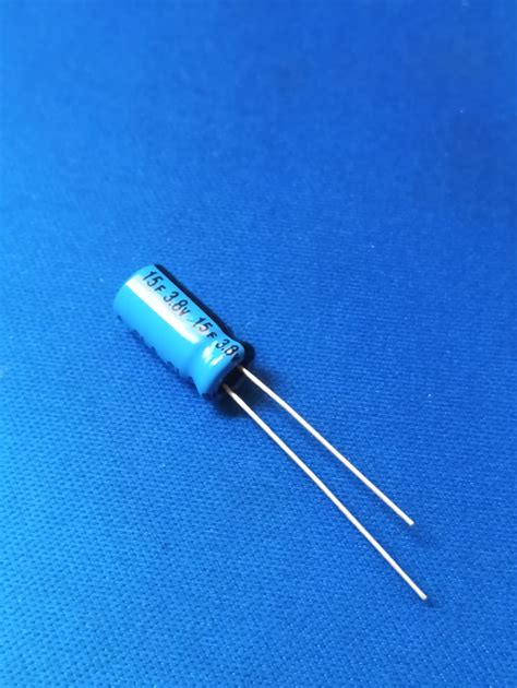 15F 3.8V Lithium Ion Capacitors SLA3R8L1560613 Plugin,P=2.5mm Ymin Plu ...