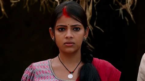 Watch Kusum Asks Mukta about Her Marriage | Daar Ughad Baye Daar Ughad ...