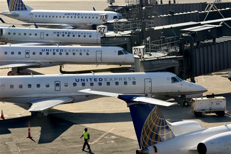 Government shutdown: Flight delays in at 4 airports due to 'staffing'