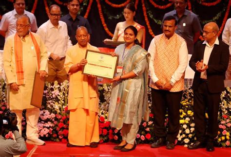 Candidates hail govt’s transparent policy