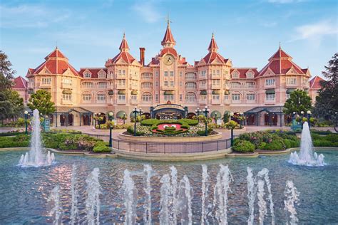 Disneyland Hotel Paris - Review - The Luxury Editor