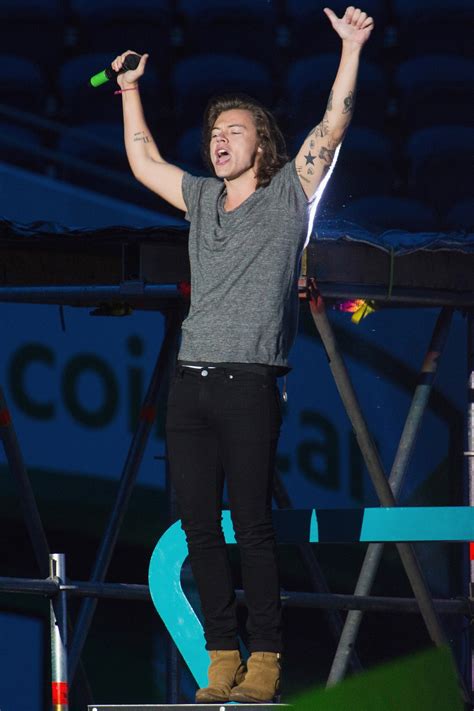 The Harry Styles Look Book Photos | GQ