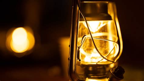 Download wallpaper 2560x1440 lamp, lighting, light, yellow, dark ...