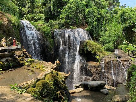 https://dynamic-media-cdn.tripadvisor.com/media/photo-o/17/96/1b/f4/waterfall.jpg?h=-1&s=1&w=1200