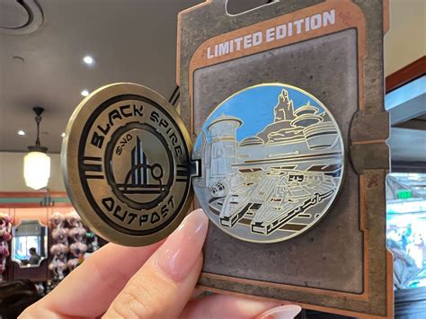 Limited Edition Star Wars: Galaxy's Edge Black Spire Outpost 'Ohnaka ...