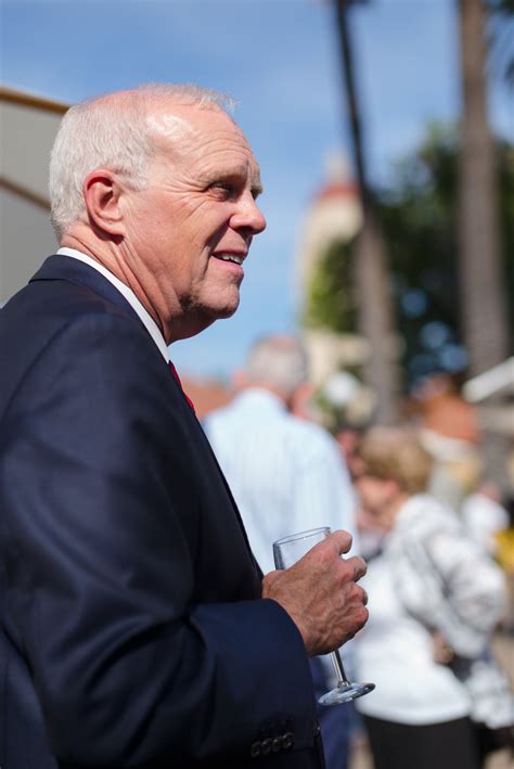 Stanford faculty honor President John L. Hennessy with gifts and ...