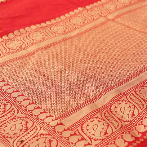 'Ragini' Red Pure Katan Silk Banarasi Handloom Saree - Tilfi