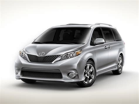Fotos de Toyota Sienna SE 2010