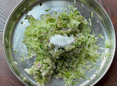 Vadape recipe | How to make Odape | Spicy masala akki rotti | Rice ...