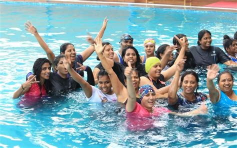 Join This Zumba Class & Workout Not Just In A Studio But Also In A Pool ...