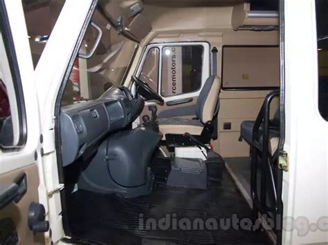 Traveller 26 seater - Force Super Luxury Traveller showcased at 4th Bus ...