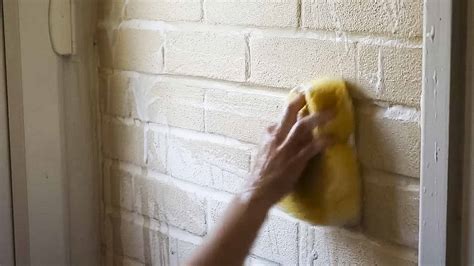 How to Decorate A Room - Beginner's Guide - The Carpenter's Daughter