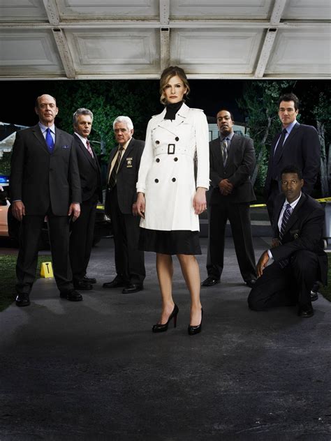 The Closer - Season 2 Promo | Kyra sedgwick, Great tv shows, Best tv shows