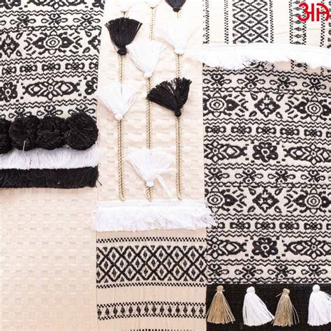 Soft Cotton Pom Pom Jhalar Design Cushion Covers – Aawrun