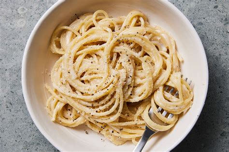 Cacio e Pepe, Then Cacio e Pepe Again - The New York Times