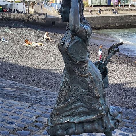 Statue Of The Fisherwoman (Puerto de la Cruz) - All You Need to Know ...