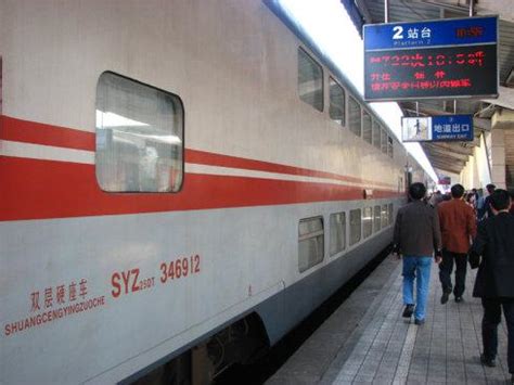 中国高铁又双叒叕创新纪录：运送超过100亿人次