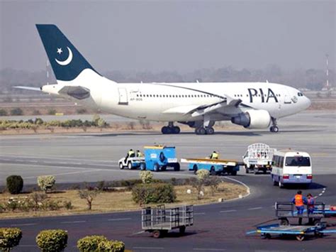 Pak to review re-opening of airspace for Indian flights; minister says ...