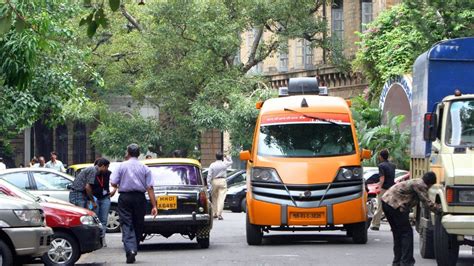 Bengaluru daylight robbery: Fake RBI officials steal Rs 7 crore from ...