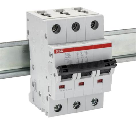 2CDS253001R0324 S203-C32 ABB | ABB System Pro M Compact S200 Miniature ...