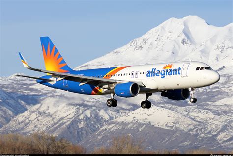 N247NV Allegiant Air Airbus A320-214(WL) Photo by Michael Rodeback | ID ...