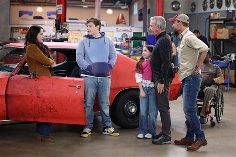 Shifting Gears Reunites Tim Allen, Nancy Travis After Last Man Standing ...