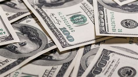 India's forex reserves dip $5 bln amid depreciating rupee