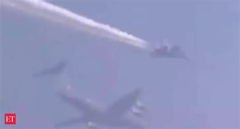 Indian Air Force's stunning flypast - The Economic Times Video | ET Tv