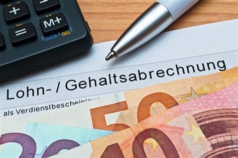 Caritas Mitarbeiterseite fordert 10,5 Prozent mehr Gehalt - Altenpflege