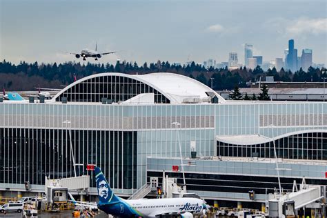 All The Lounges At Seattle-Tacoma Airport And How To Access Them