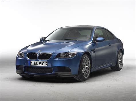 BMW M3 (2010) - pictures, information & specs