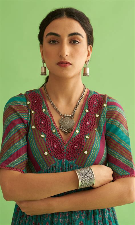 Soraya Mughal Teal V Neck Anarkali Set Of 3 – Ridhiiee Suuri