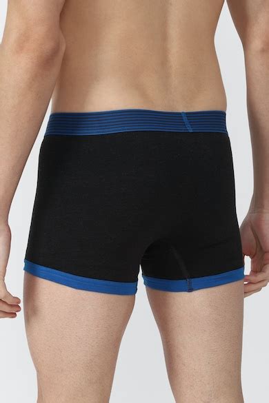 Buy Men Black Solid Trunk Online - 737787 | Peter England