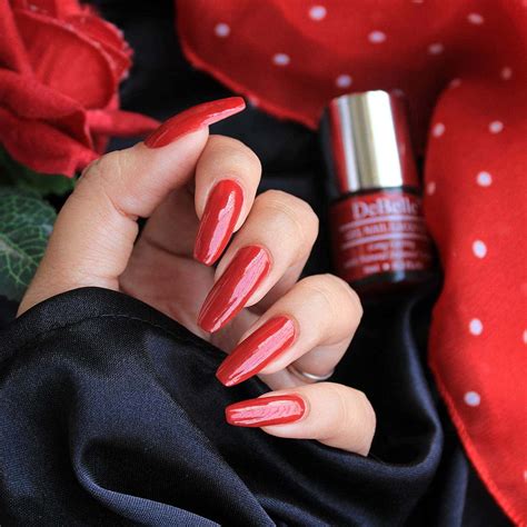 Buy DEBELLE GEL NAIL LACQUER MOULIN ROUGE MAROON NAIL POLISH Online ...