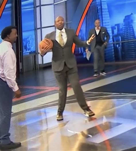 Kenny Smith’s legs : r/billsimmons