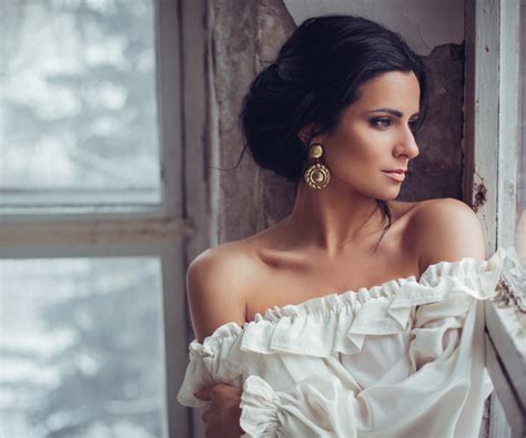 Download wallpaper look, model, Girl, the situation, earrings, window ...