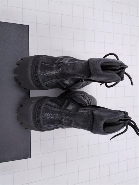 Jiaofu balenciaga canvas strike boots : r/QualityReps