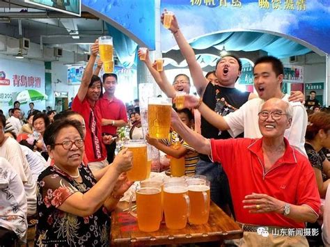 【往届回顾】青岛国际啤酒节的由来与变迁，揭秘啤酒节的前世今生-西旅心度假