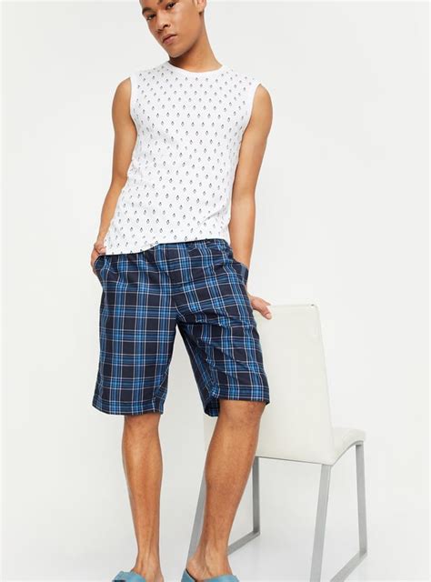 Buy Men Checked Lounge Shorts Online at just Rs. 549.0 - 1000012671826 ...