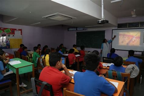 Curriculum & Teaching Methodology | JG International School