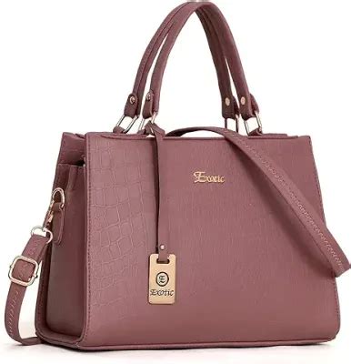 15 Best Handbags for Women in India [August, 2024]
