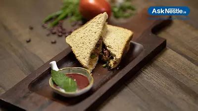 White Bread Chicken Grilled Sandwich Recipe | AskNestlé