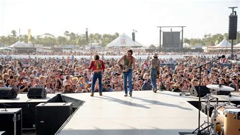 Who Are the Midland Band Members? - LA Story