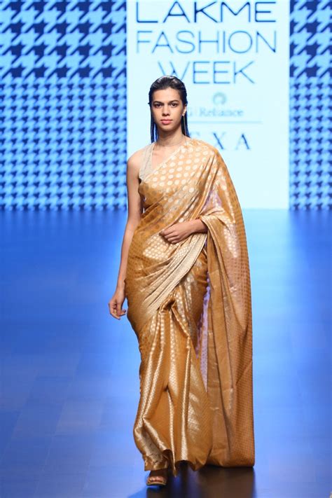 Hemang Agrawal at Lakmé Fashion Week summer/resort 2018 | Vogue India